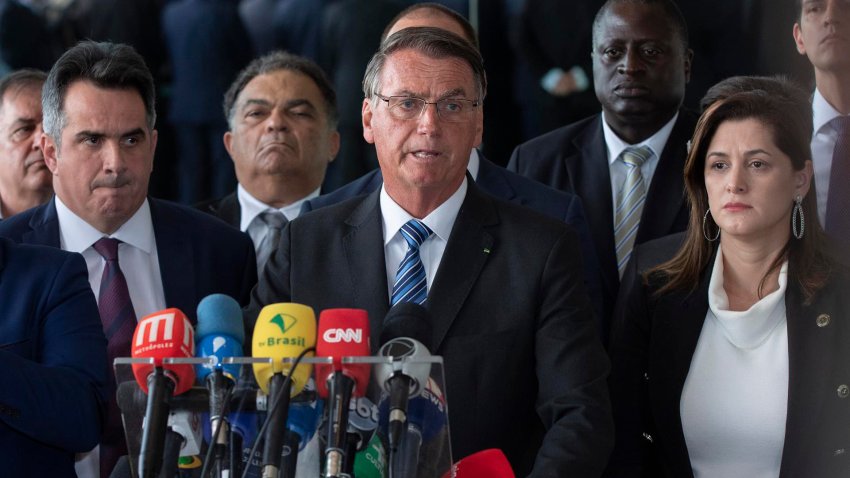 El presidente brasileño, Jair Bolsonaro, fue registrado este martes, 1 de noviembre, al pronunciarse acerca de los resultados de los comicios del pasado domingo, en Brasilia (Brasil).